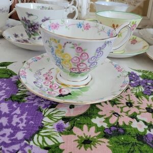 Vintage Royal Albert bone china teacup & saucer set Hollyhock